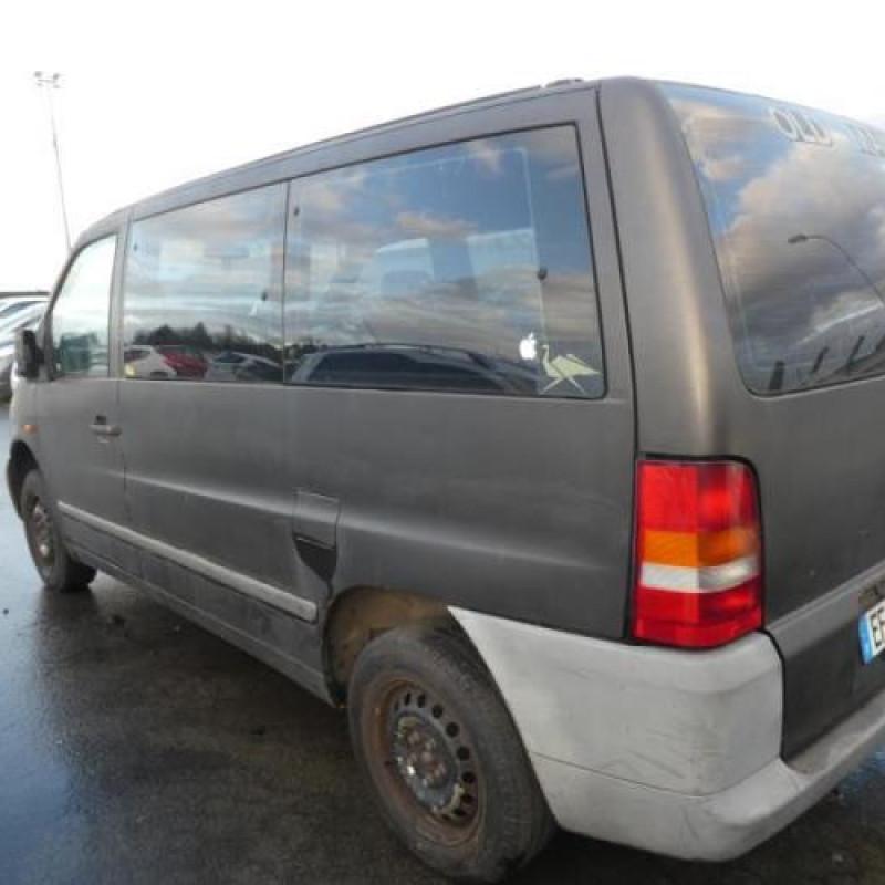 Aile avant droit MERCEDES VITO 638 Photo n°5