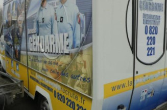 Charniere de capot RENAULT MASTER 1