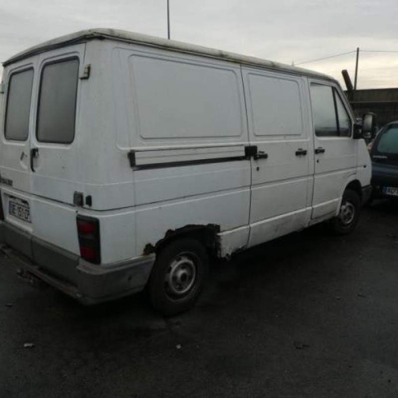 Avertisseur/Klaxon RENAULT TRAFIC 1 Photo n°7