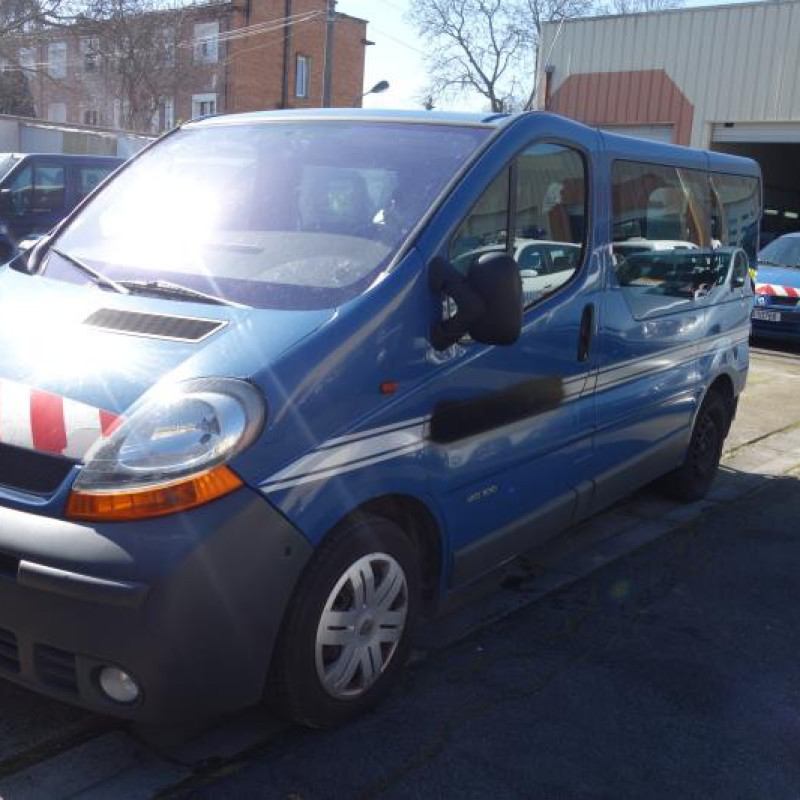 Calandre RENAULT TRAFIC 2 Photo n°3