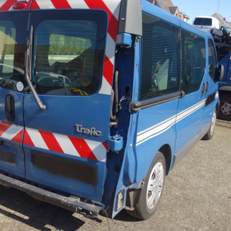 Calandre RENAULT TRAFIC 2 Photo n°5