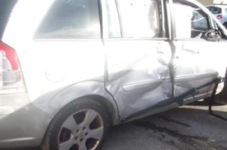 Custode arriere droit OPEL ZAFIRA B