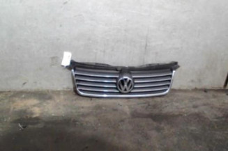 Calandre VOLKSWAGEN PASSAT 4 Photo n°1