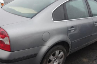 Calandre VOLKSWAGEN PASSAT 4