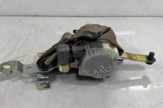 Pretensionneur de ceinture avant gauche SUBARU LEGACY 4