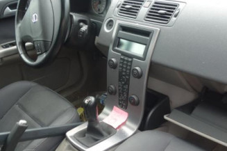 Pretensionneur de ceinture arriere gauche VOLVO V 50