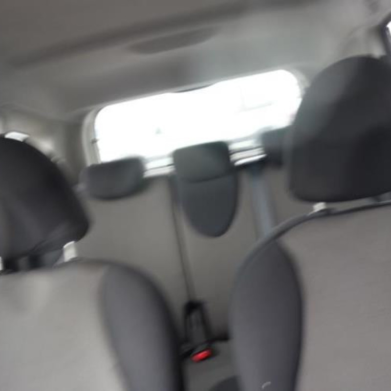 Renfort pare choc arriere (traverse) NISSAN NOTE 1 Photo n°7