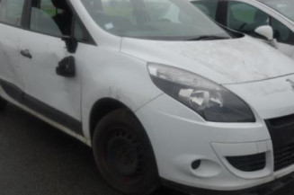 Vitre arriere droit RENAULT SCENIC 3