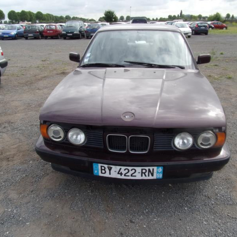 Pompe de direction BMW SERIE 5 E34 Photo n°5