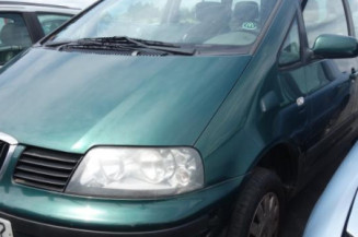 Attache ceinture avant gauche SEAT ALHAMBRA 1