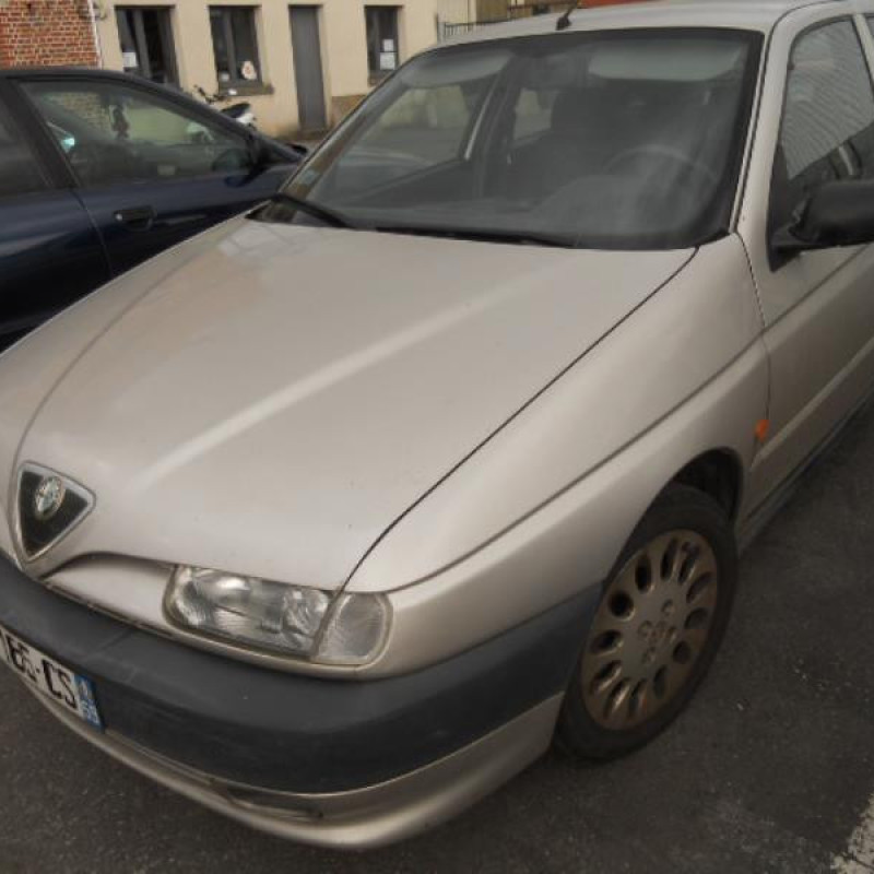 Calandre ALFA ROMEO 146 Photo n°3