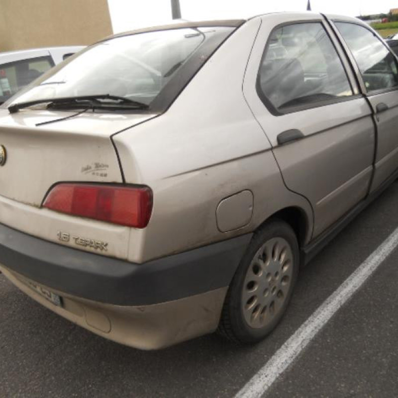 Calandre ALFA ROMEO 146 Photo n°5