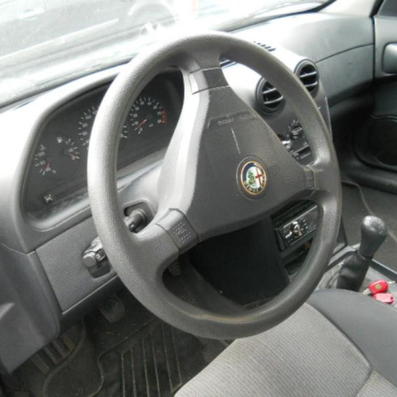 Calandre ALFA ROMEO 146 Photo n°7