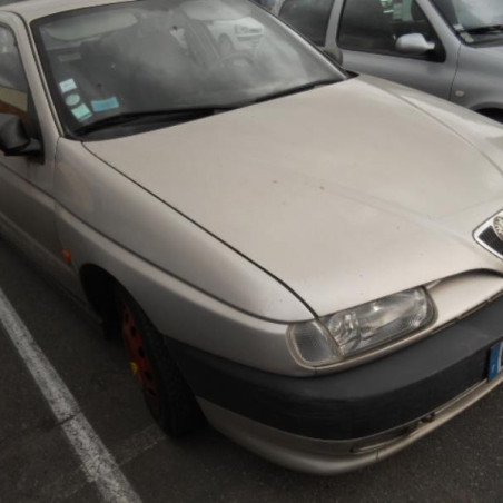 Pivot de moyeu avant gauche ALFA ROMEO 146