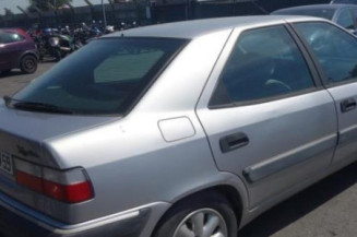 Aile avant droit CITROEN XANTIA