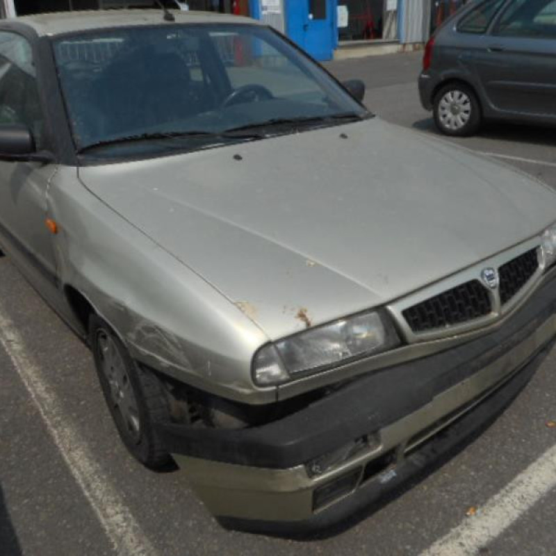 Bouchon de carburant LANCIA DELTA 1 Photo n°3