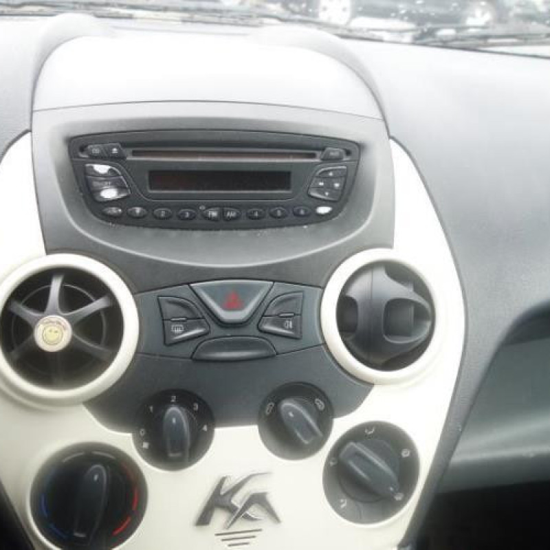 Volant FORD KA Photo n°8