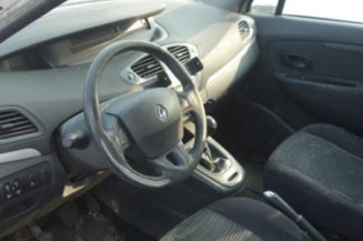 Custode avant gauche (porte) RENAULT SCENIC 3