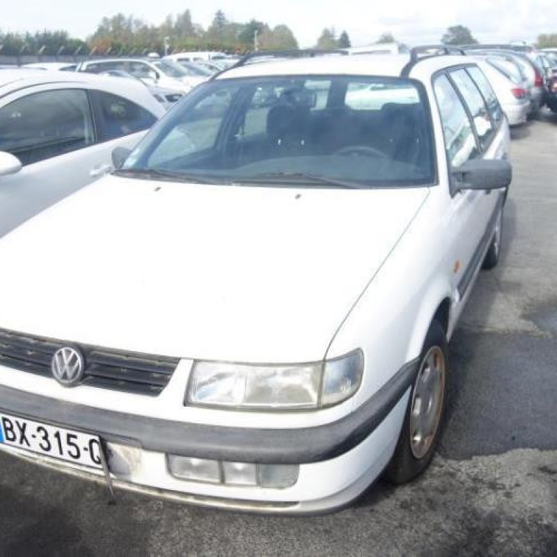 Aile avant gauche VOLKSWAGEN PASSAT 3 Photo n°2