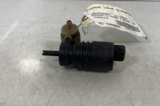 Pompe lave glace avant VOLKSWAGEN PASSAT 3