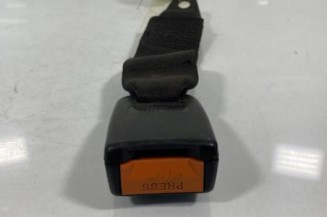 Attache ceinture arriere gauche OPEL AGILA A