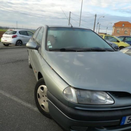 Pivot de moyeu avant droit RENAULT LAGUNA 1