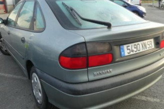 Pivot de moyeu avant droit RENAULT LAGUNA 1