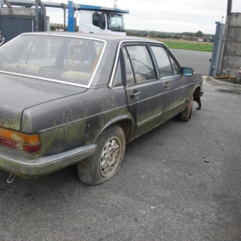 Vitre arriere gauche AUDI 100 1 Photo n°3