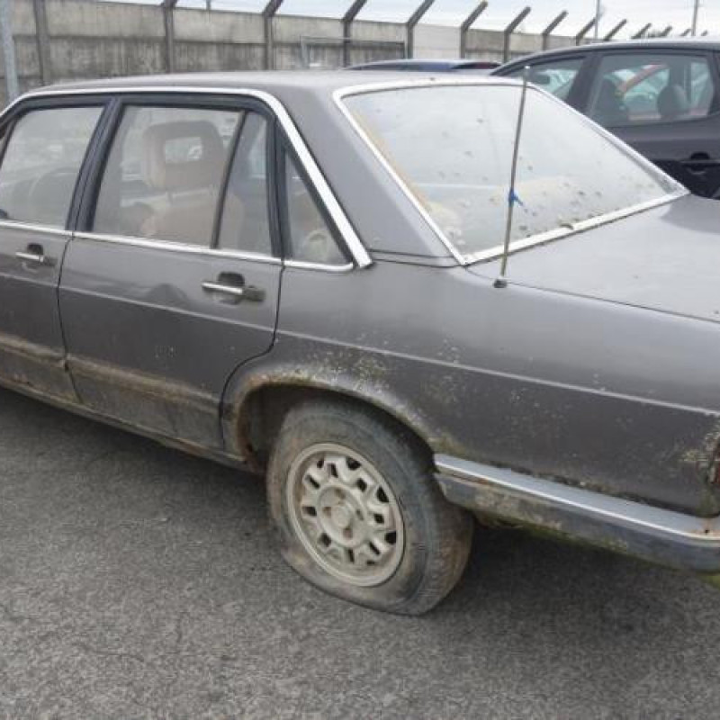 Vitre arriere gauche AUDI 100 1 Photo n°4