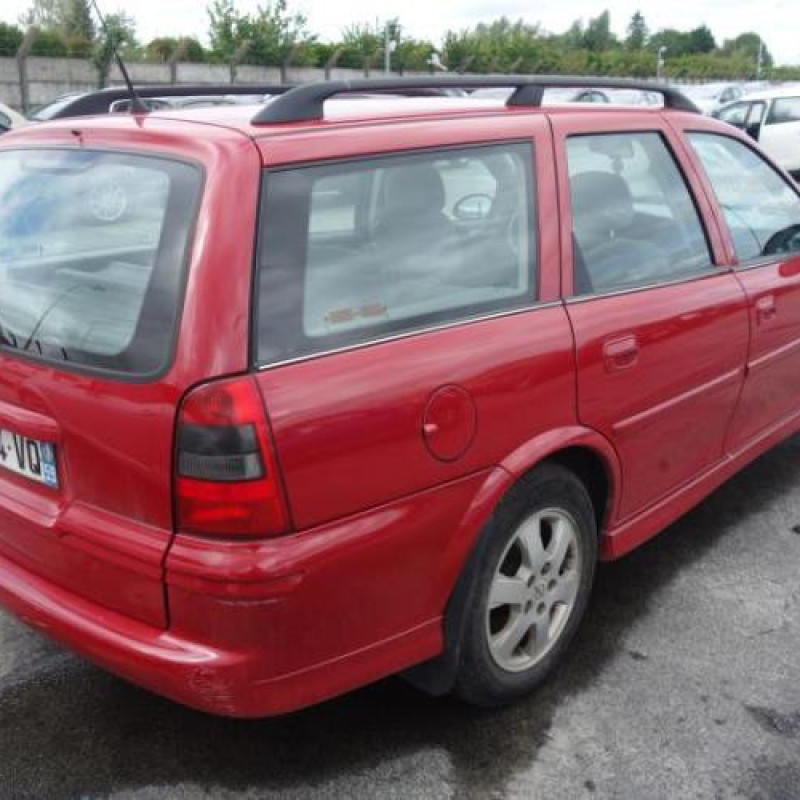 Vitre arriere gauche OPEL VECTRA B Photo n°3