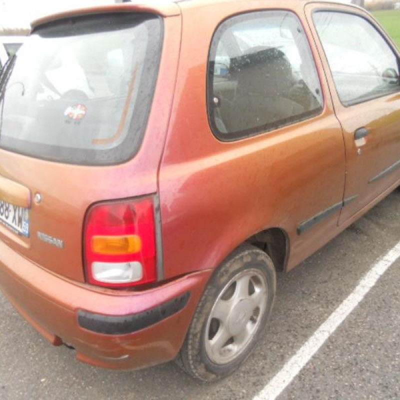 Attache ceinture avant gauche NISSAN MICRA 2 Photo n°6