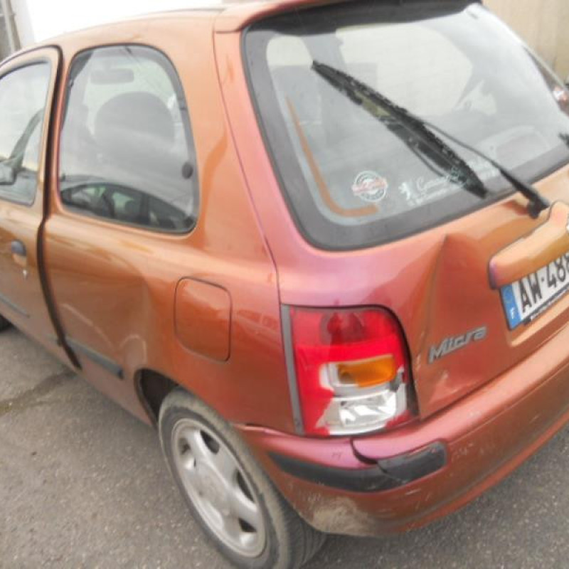 Attache ceinture avant gauche NISSAN MICRA 2 Photo n°7