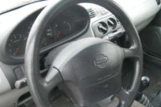 Traverse superieure NISSAN MICRA 2