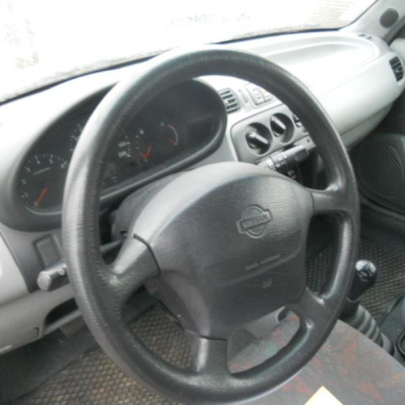 Traverse superieure NISSAN MICRA 2 Photo n°6