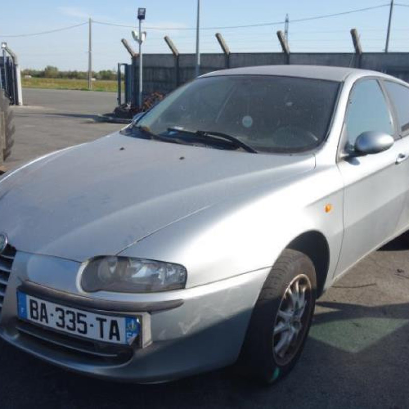 Poignee porte avant droit ALFA ROMEO 147 Photo n°4