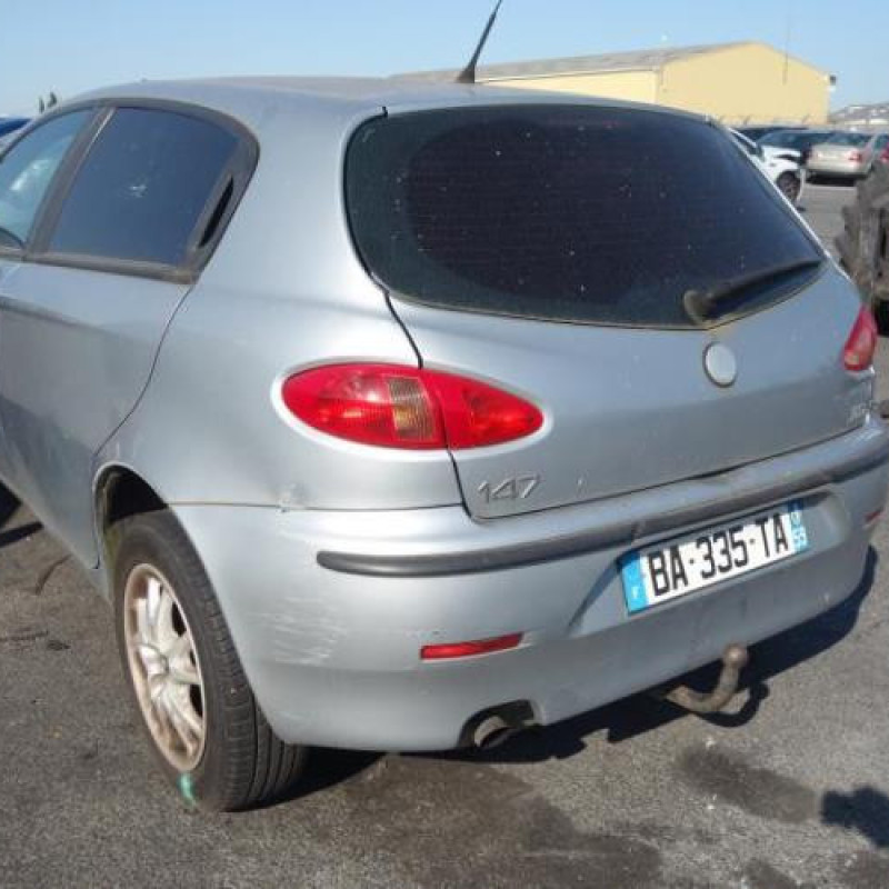 Poignee porte avant droit ALFA ROMEO 147 Photo n°7