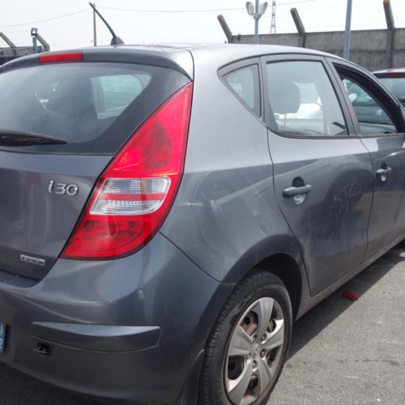 Renfort pare choc arriere (traverse) HYUNDAI I 30 1 Photo n°4