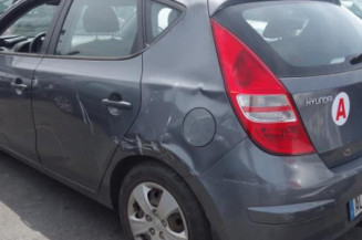 Renfort pare choc arriere (traverse) HYUNDAI I 30 1