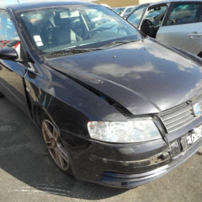 Renfort pare choc arriere (traverse) FIAT STILO Photo n°2