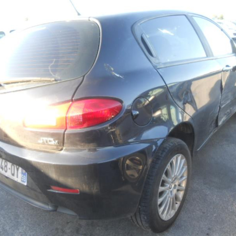 Poignee porte arriere gauche ALFA ROMEO 147 Photo n°7