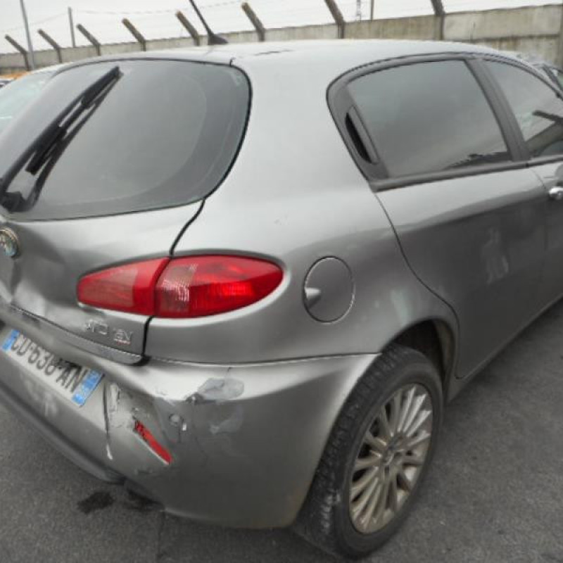 Anti brouillard droit (feux) ALFA ROMEO 147 Photo n°5