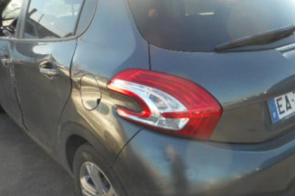 Vitre arriere gauche PEUGEOT 208 1