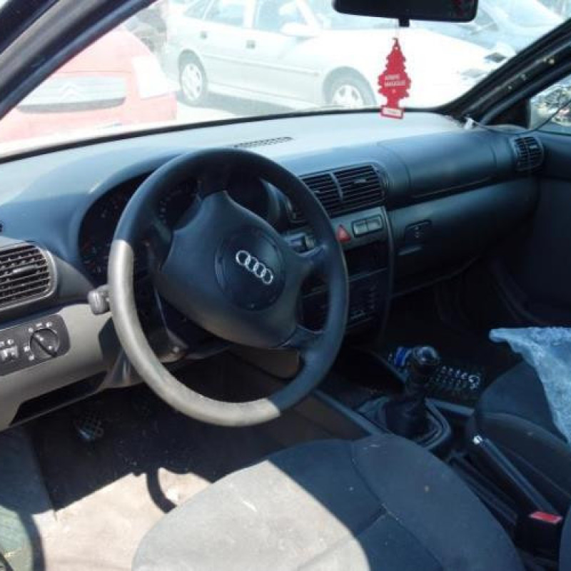 Custode arriere gauche AUDI A3 1 Photo n°5