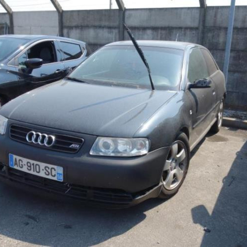 Cric AUDI A3 1 Photo n°2