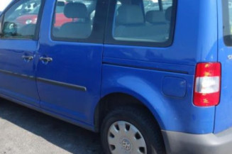 Pare choc arriere VOLKSWAGEN CADDY 3