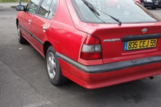 Calandre NISSAN PRIMERA 1