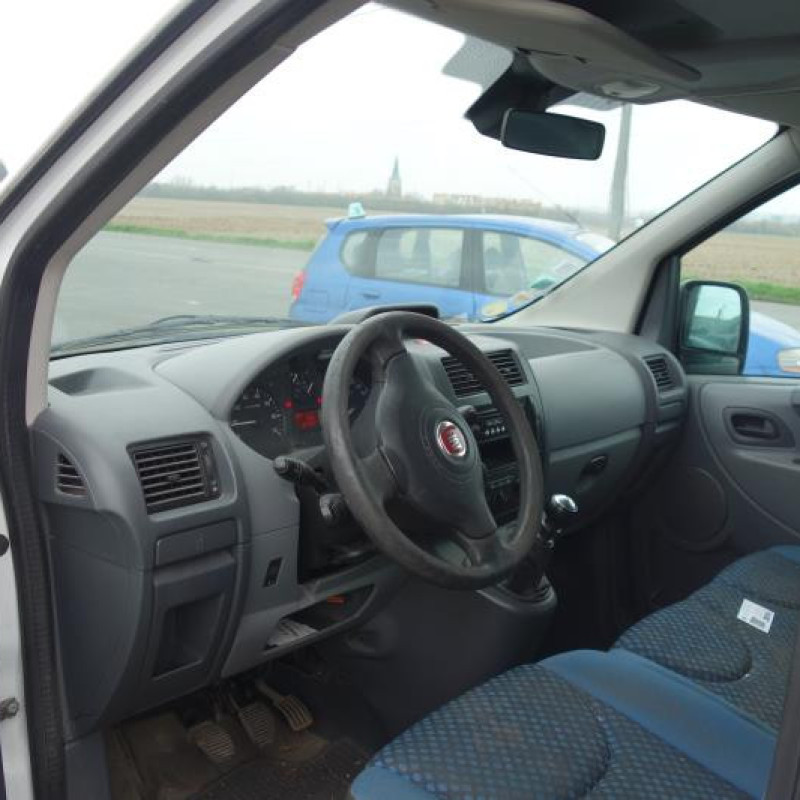 Poignee interieur avant droit FIAT SCUDO 2 Photo n°10