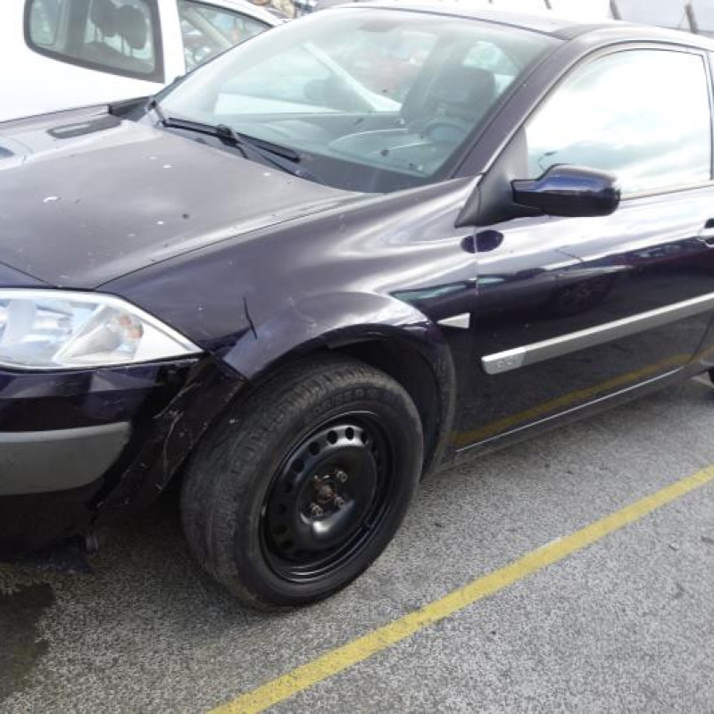 Pare choc arriere RENAULT MEGANE 2 Photo n°7