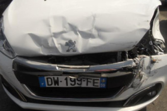 Boitier de prechauffage PEUGEOT 208 1