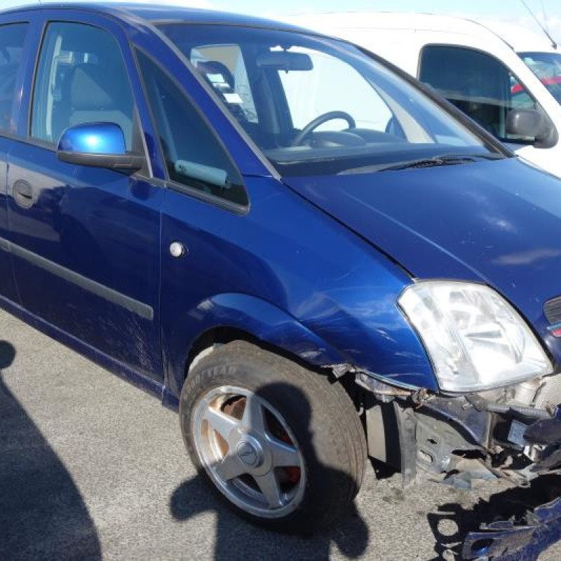 Attache ceinture arriere gauche OPEL MERIVA A Photo n°5